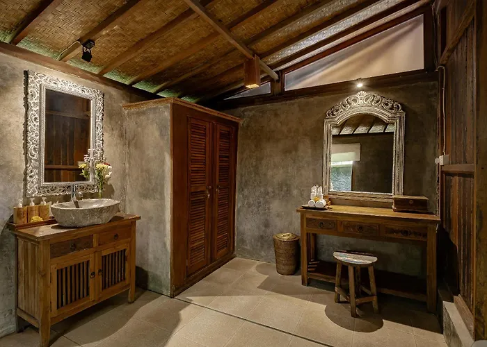 Moringa Ubud Villa